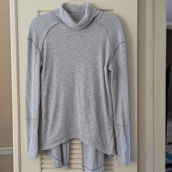 Free People We the Free Long Sleeve Turtleneck Top Split Back Gray Small /Med - Picture 2 of 9